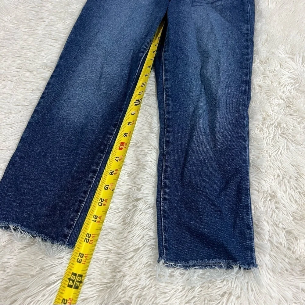 Wild Fable Paperbag Waist Raw Hem Jeans Woman’s size 2